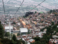 10_lanovka_Medellin