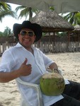 Kolega Fernando na plazi v Zihuatanejo