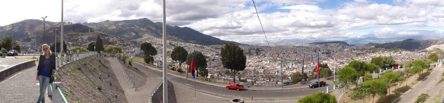 20_El Panecillo and view over Qutio